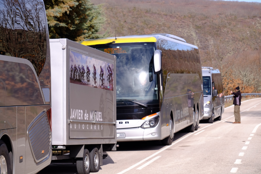 Autobuses en la carretera